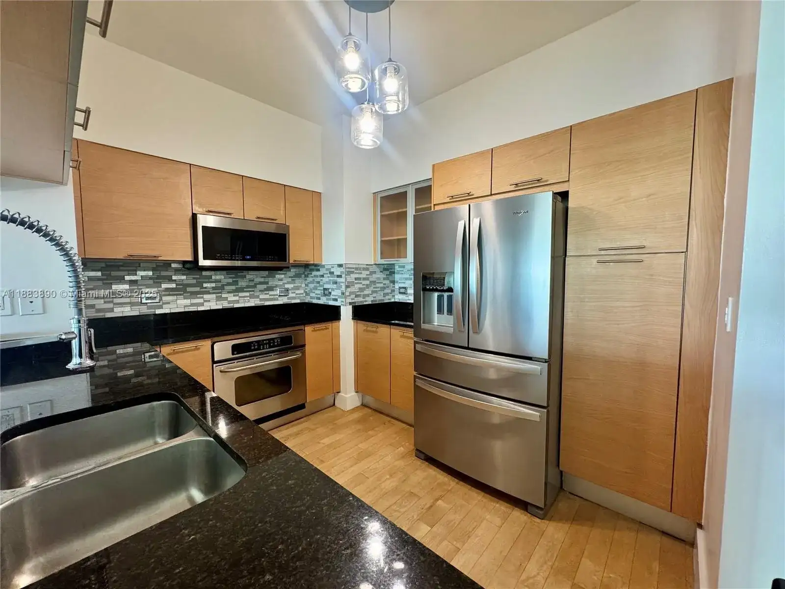 31 SE 5th St # 3817, Miami FL 33131 photo 3