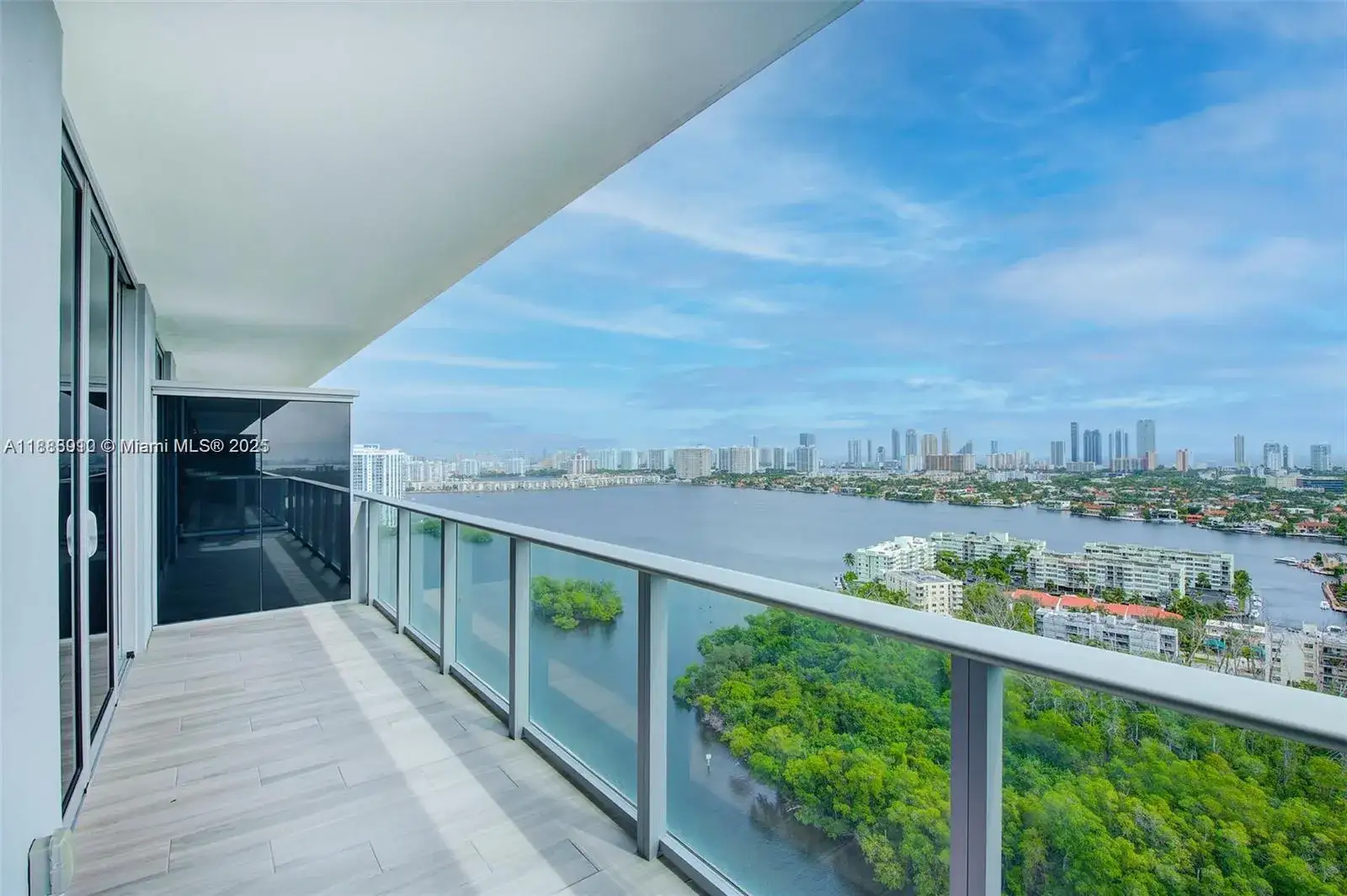 16385 Biscayne Blvd # 2616, North Miami Beach FL 33160
