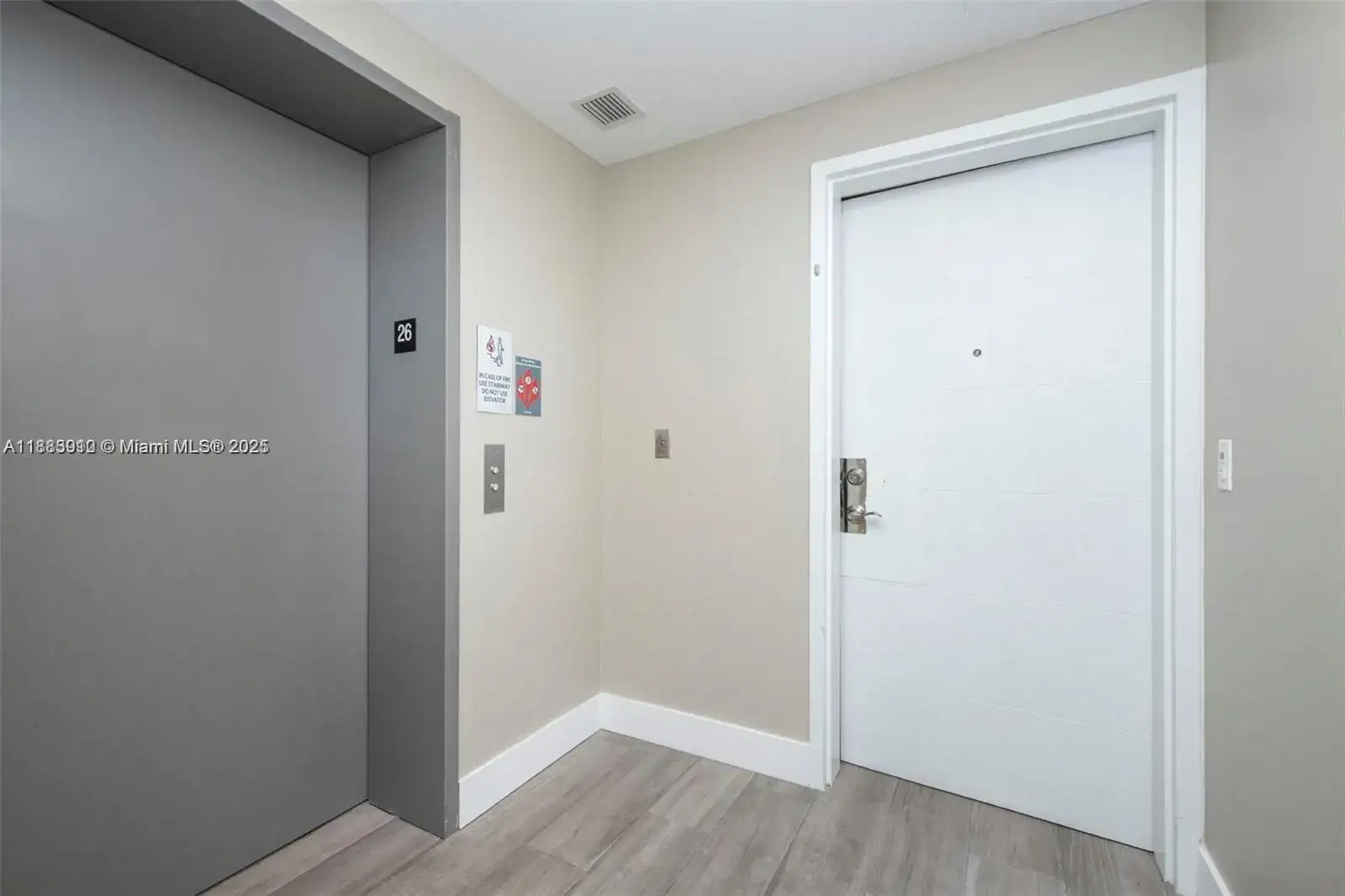 16385 Biscayne Blvd # 2616, North Miami Beach FL 33160 photo 2