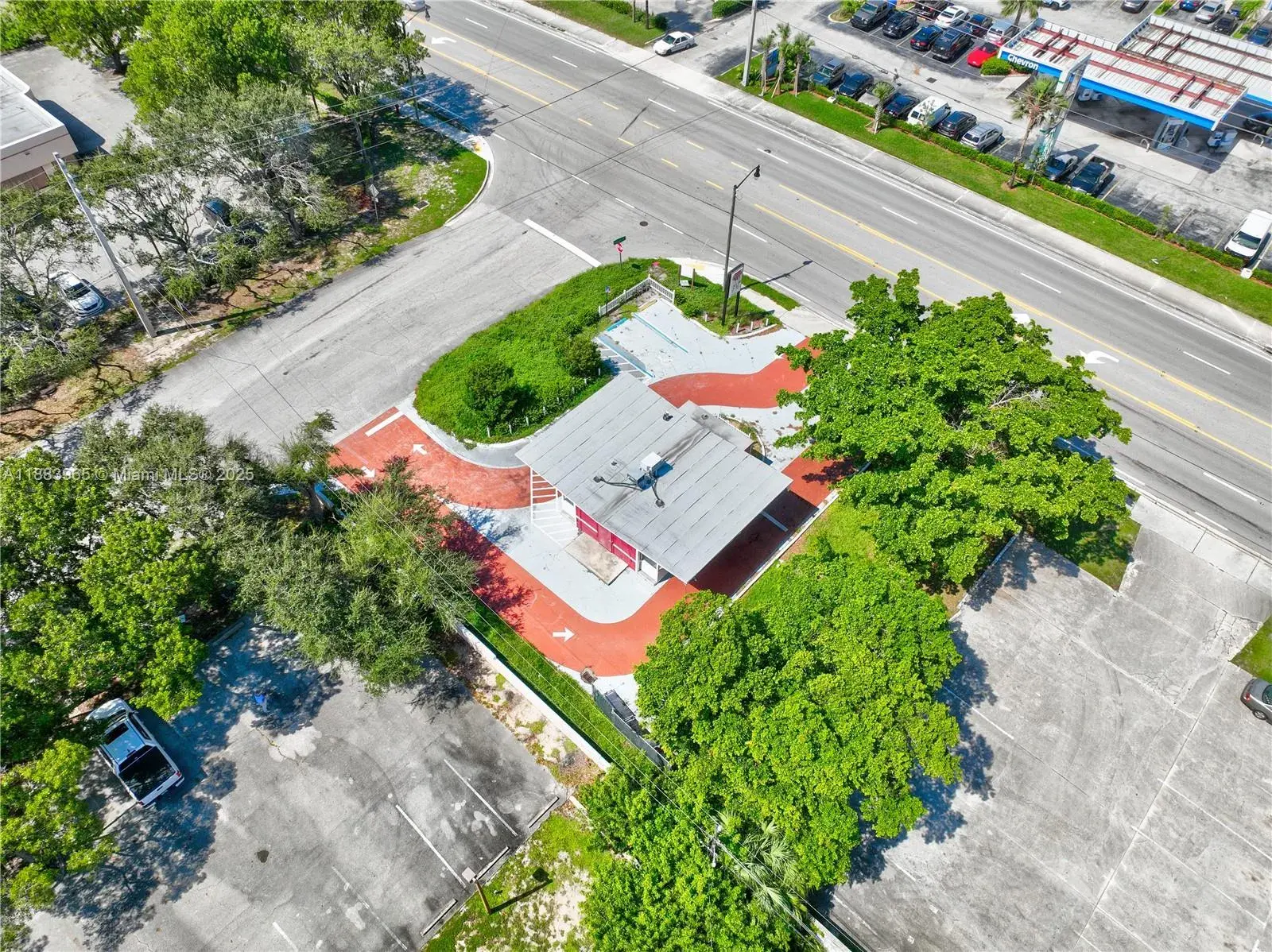 1116 Hypoluxo Rd, Lantana FL 33462