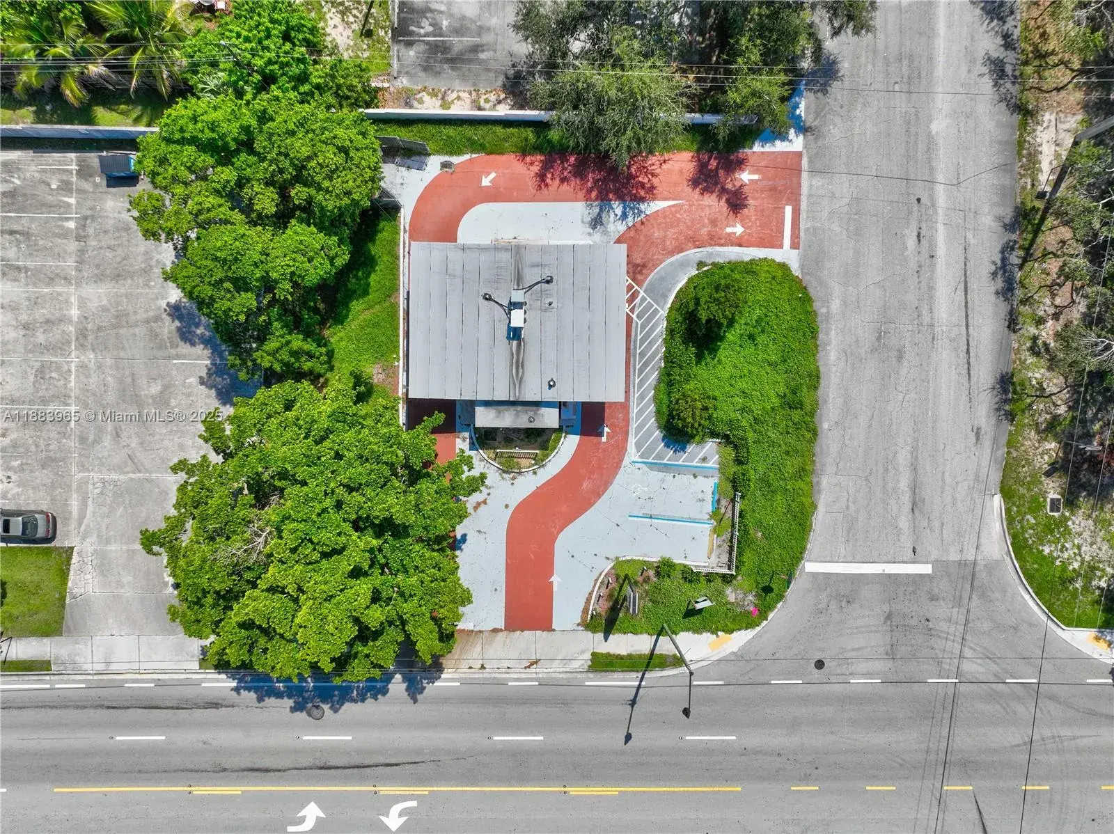 1116 Hypoluxo Rd, Lantana FL 33462