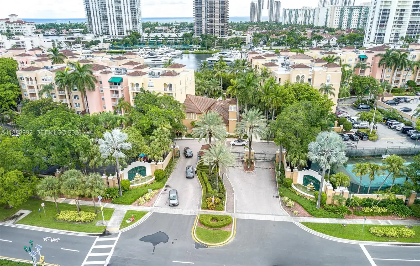 19601 E Country Club Dr # 7308, Aventura FL 33180 photo 2