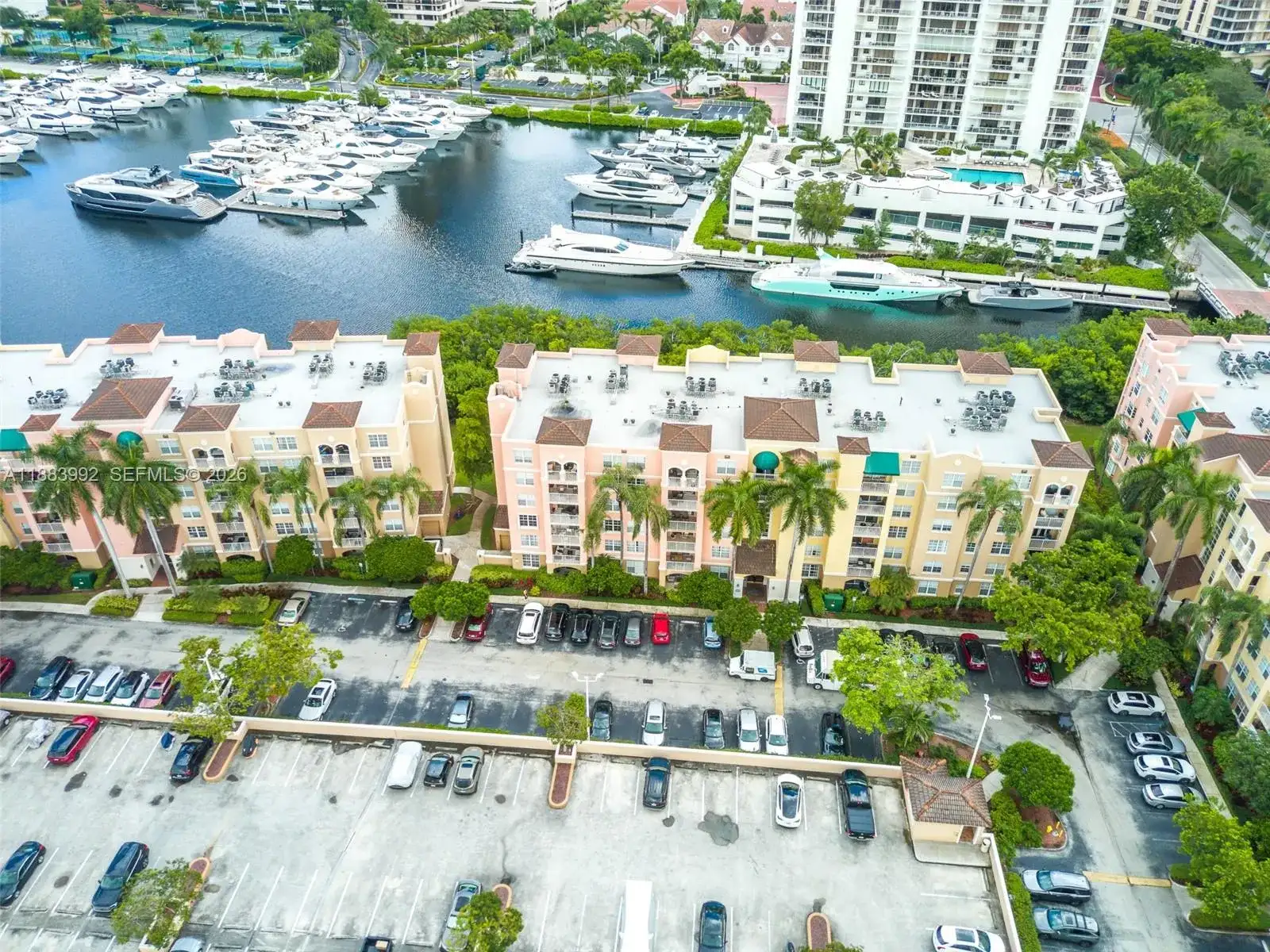 19601 E Country Club Dr # 7308, Aventura FL 33180 photo 3