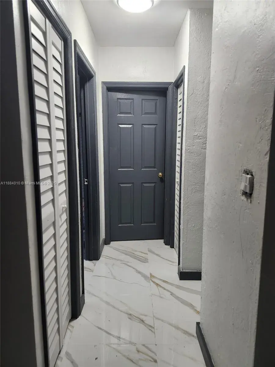 184 NW 58th St # 184, Miami FL 33127