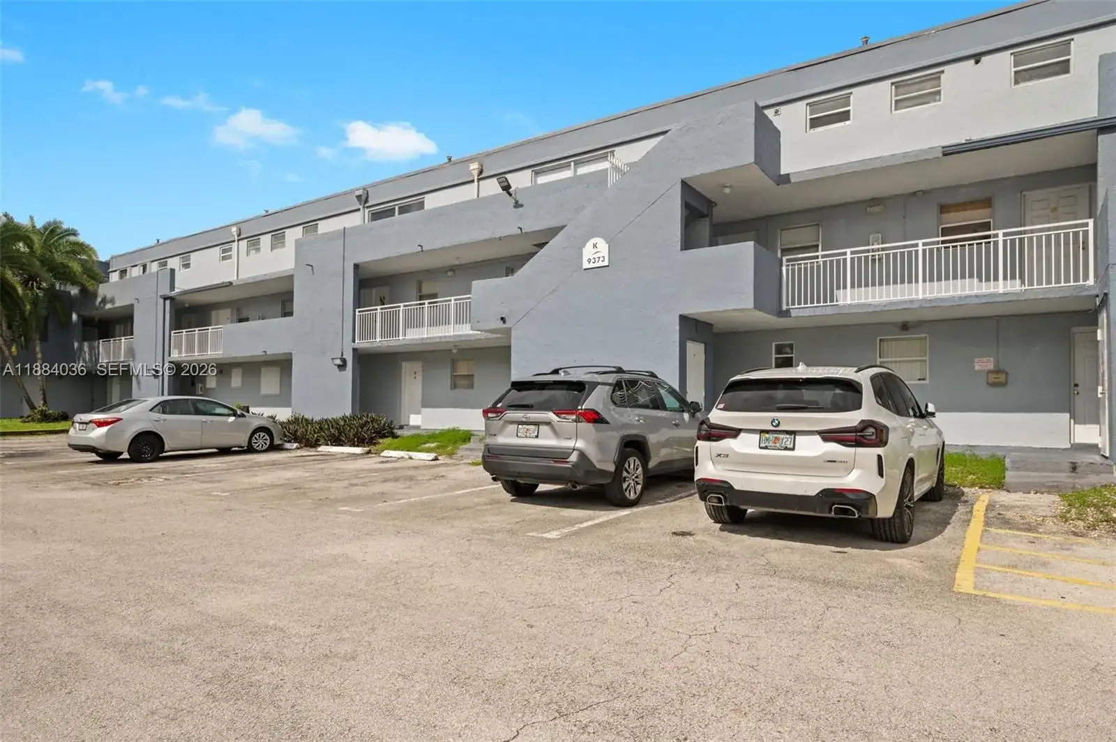9373 Fontainebleau Blvd # K212, Miami FL 33172 photo 2