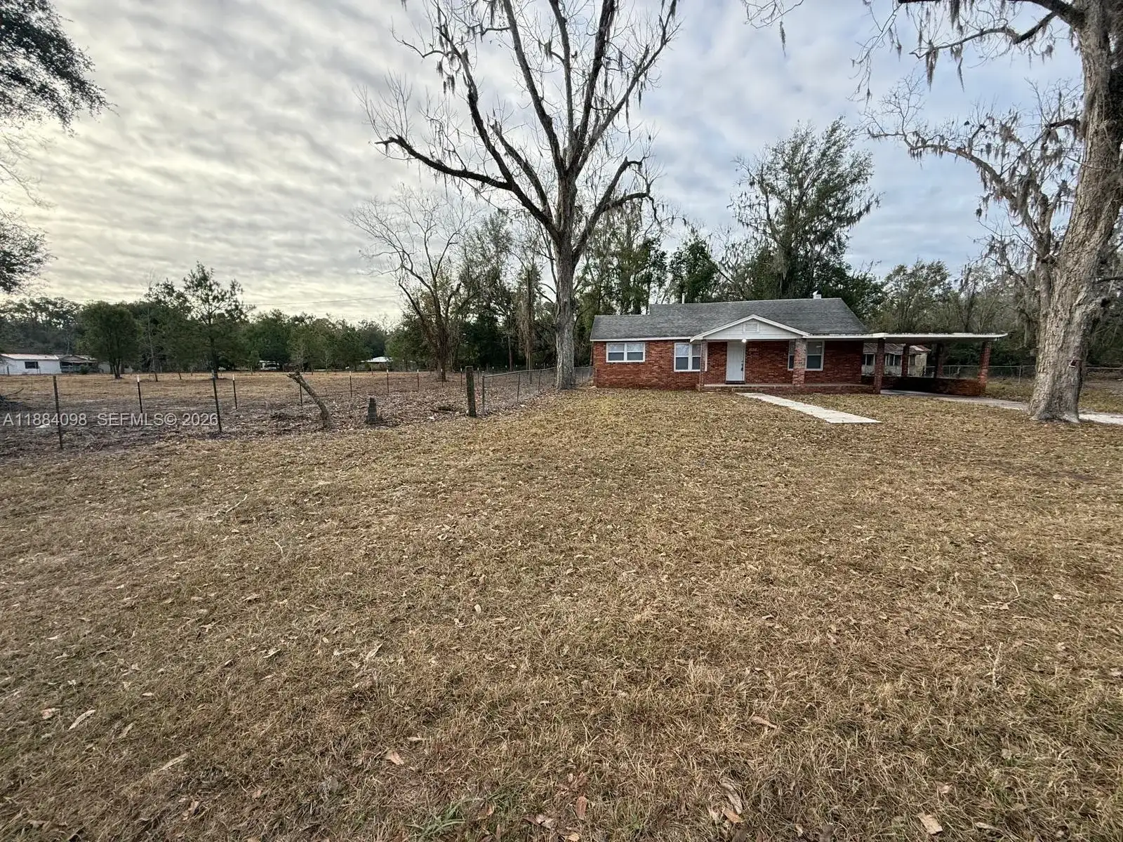 1056 NE Scott street, Other City - In The State Of Florida FL 32064 photo 5