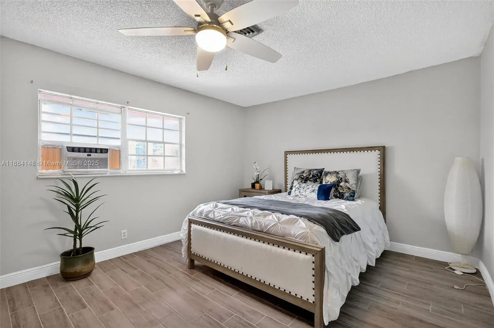 2200 Monroe St # 23, Hollywood FL 33020