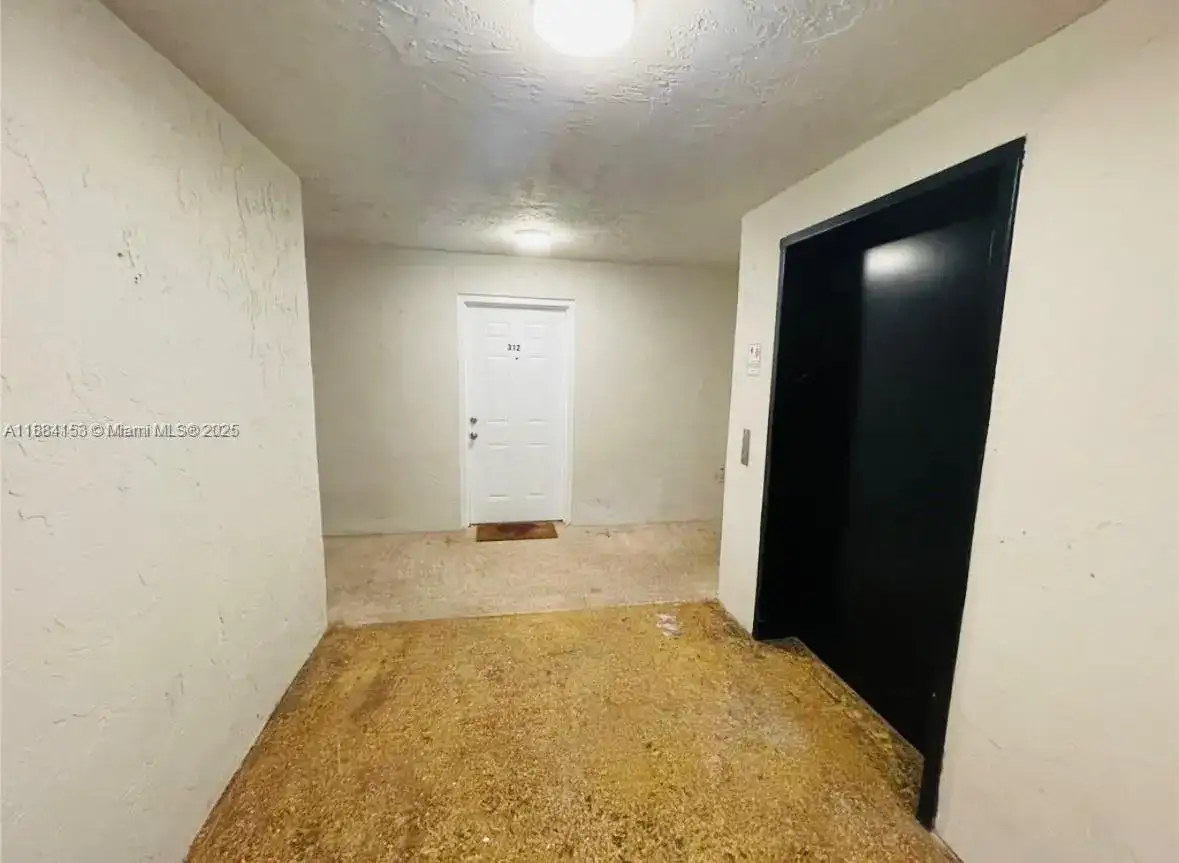 16220 NW 2nd Ave # 213, Miami FL 33169 photo 2