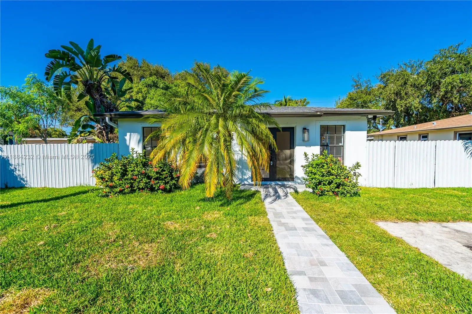 407 NW 45th St, Miami FL 33127