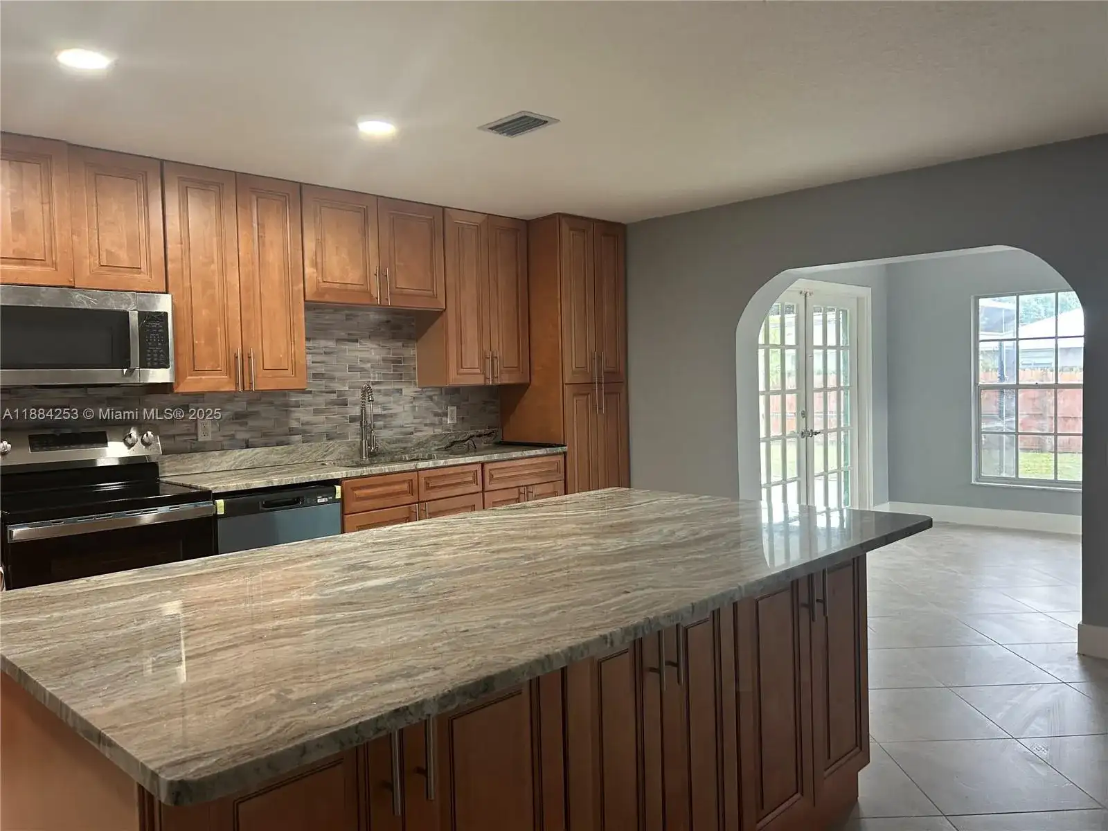 7109 Santa Rosa Pkwy, Fort Pierce FL 34951 photo 2