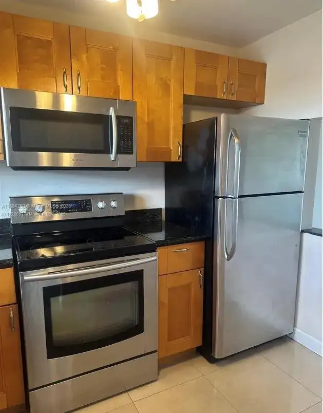 8400 Sunrise Lakes Blvd # 310, Sunrise FL 33322 photo 5