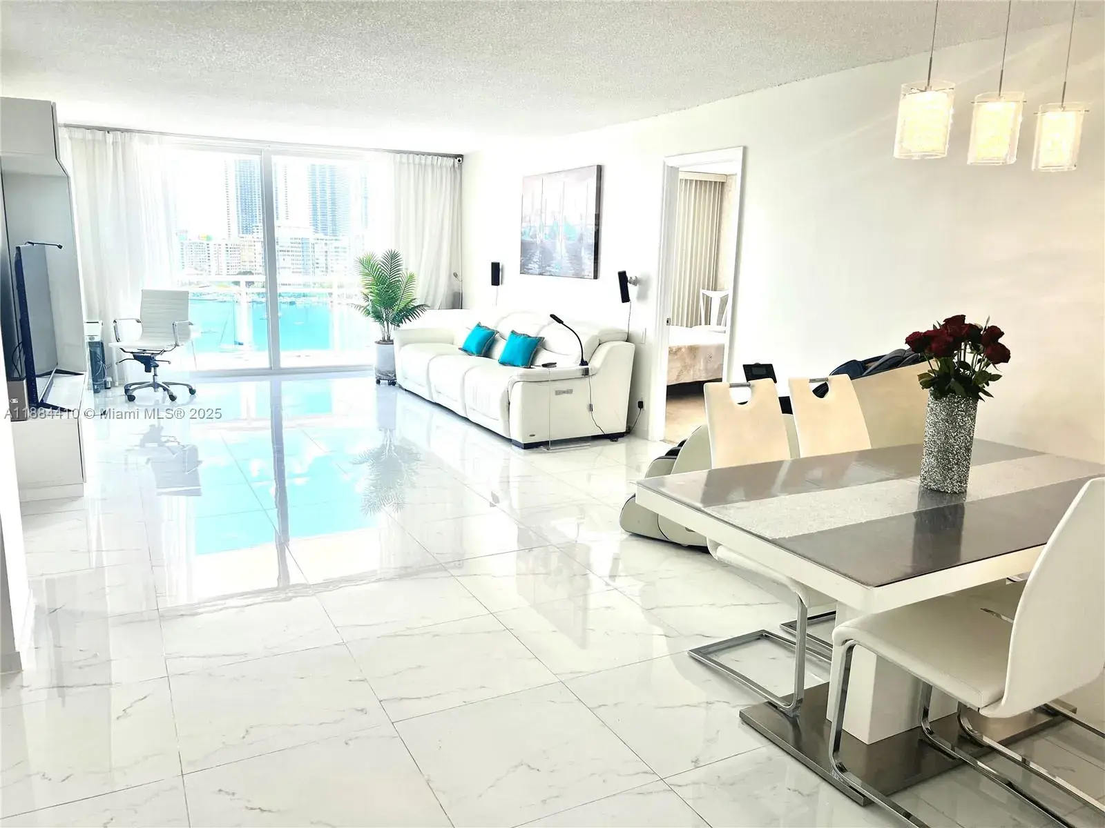 437 Golden Isles Dr # 14G, Hallandale Beach FL 33009