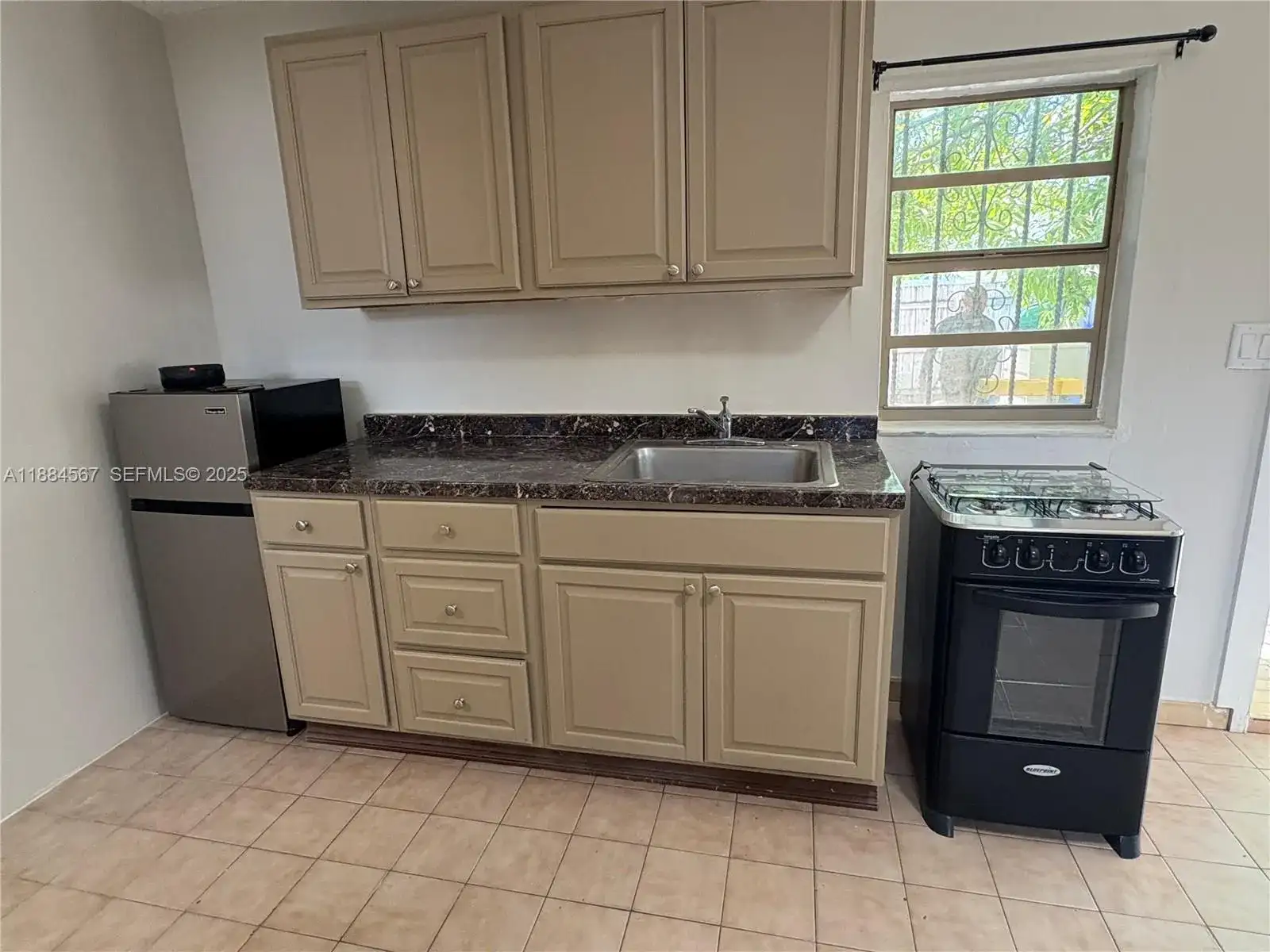 2395 NW 4th Street # 1, Miami FL 33125 photo 4