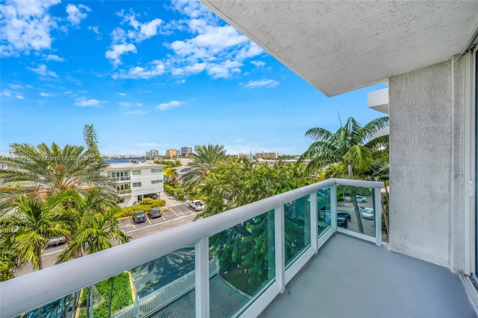 7910 Harbor Island Dr # 406, North Bay Village FL 33141 photo 2