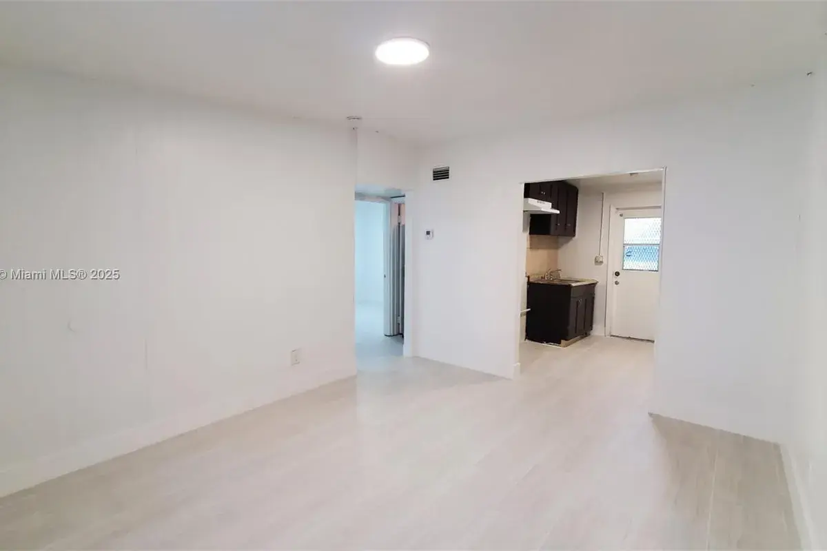 841 NW 12th Ave # 1, Fort Lauderdale FL 33311