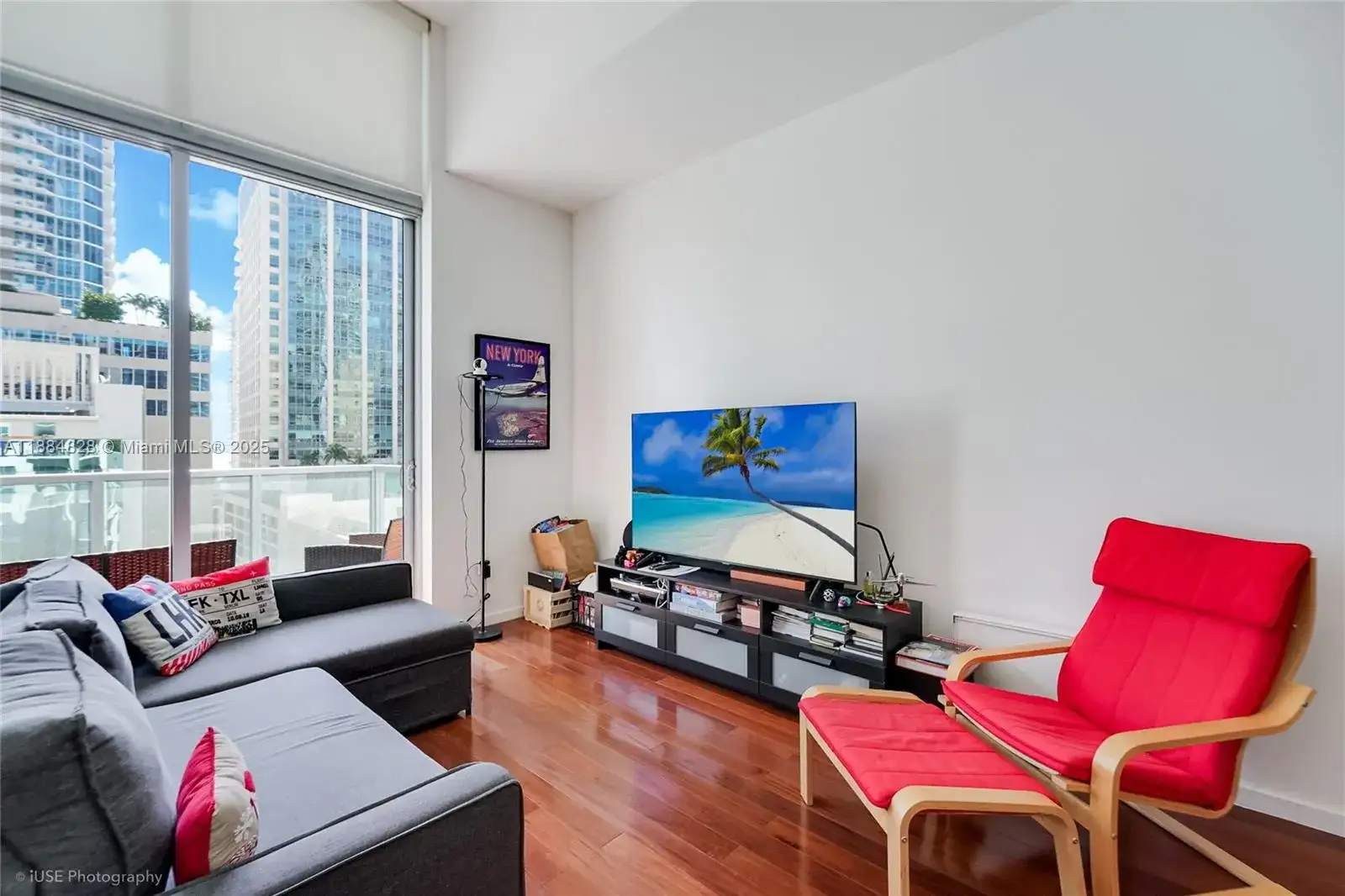 1060 Brickell Ave # 1203, Miami FL 33131 photo 4