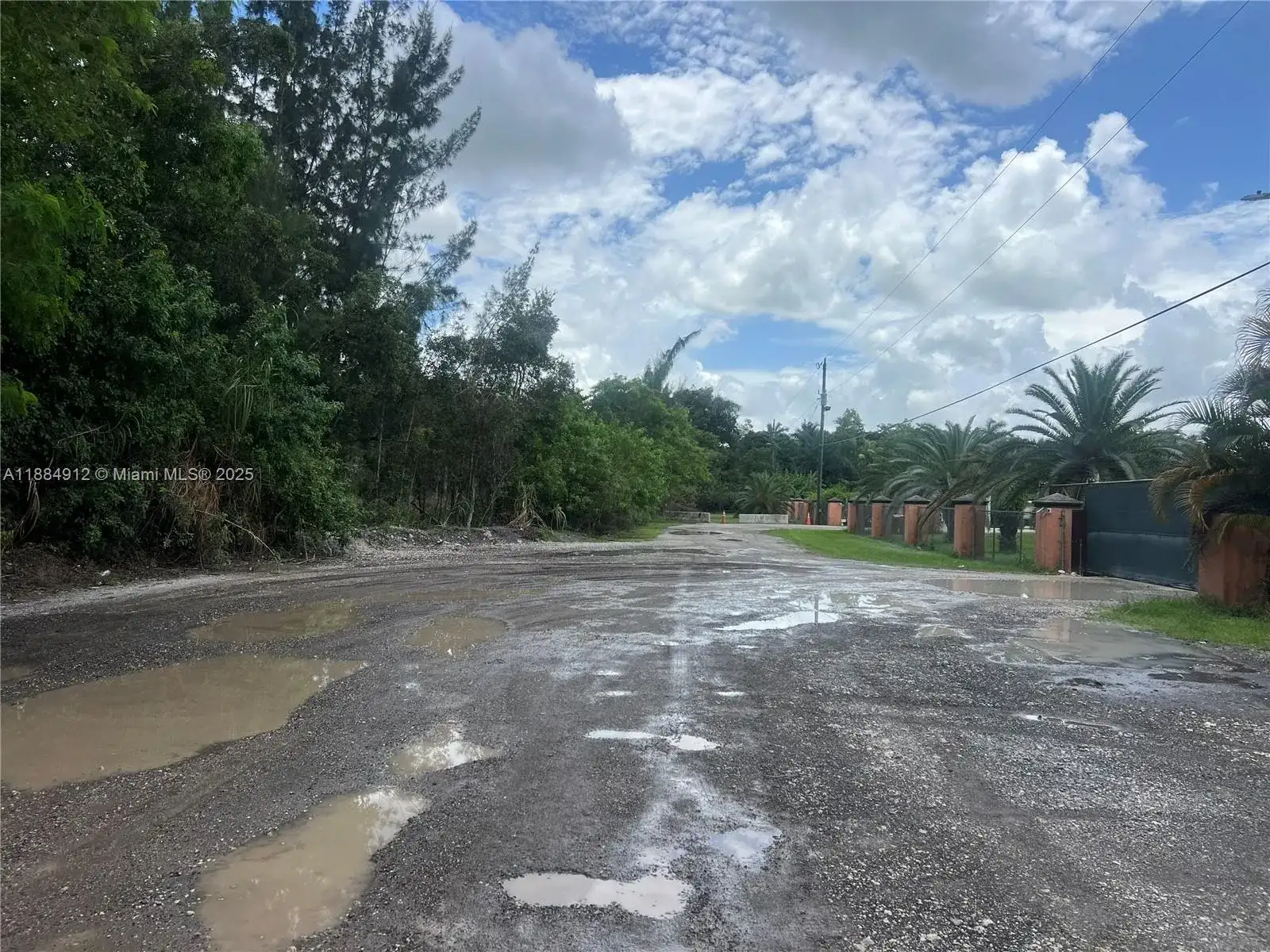 17760 NW 129th Ave, Hialeah FL 33018 photo 4