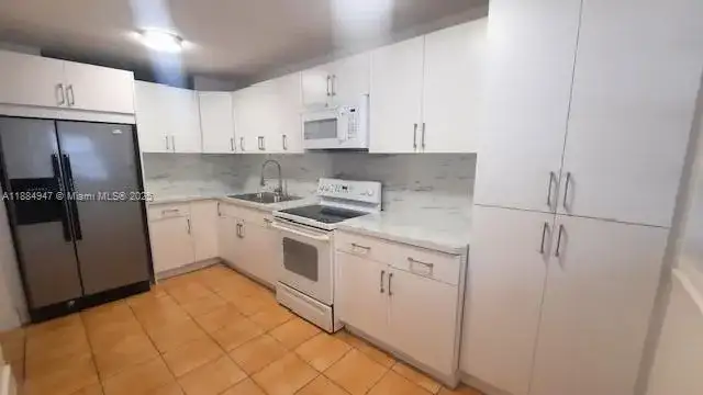 6675 W 4th Ave # 112, Hialeah FL 33012 photo 3