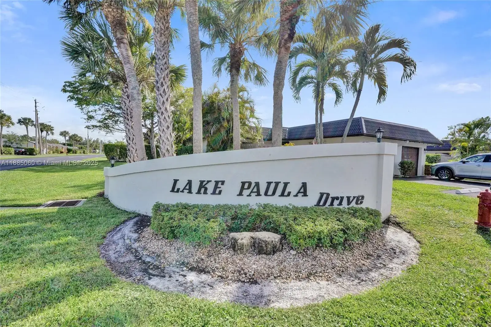 125 Lake Paula Dr # 125, West Palm Beach FL 33411