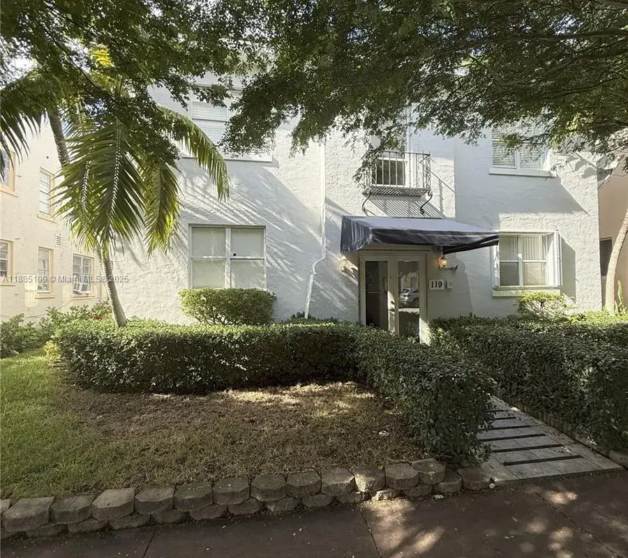 119 Menores Ave # 11, Coral Gables FL 33134