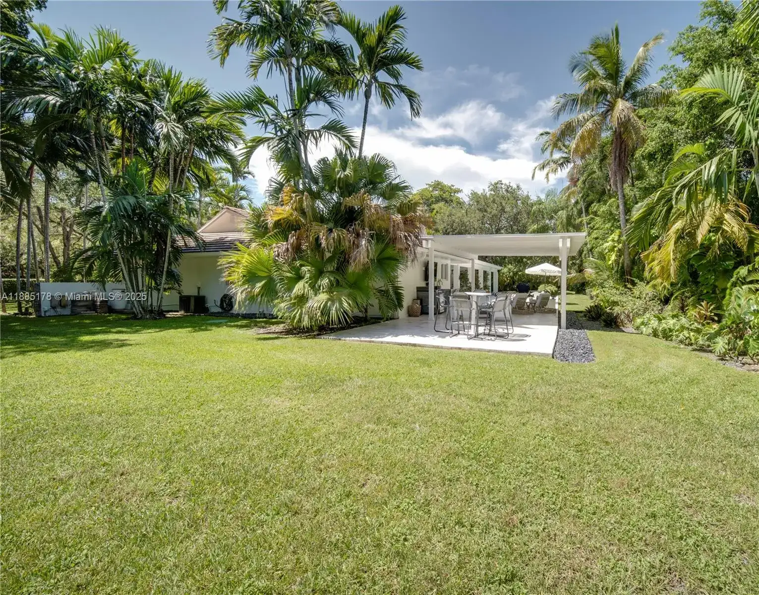 11905 SW 67th Ave, Pinecrest FL 33156 photo 5