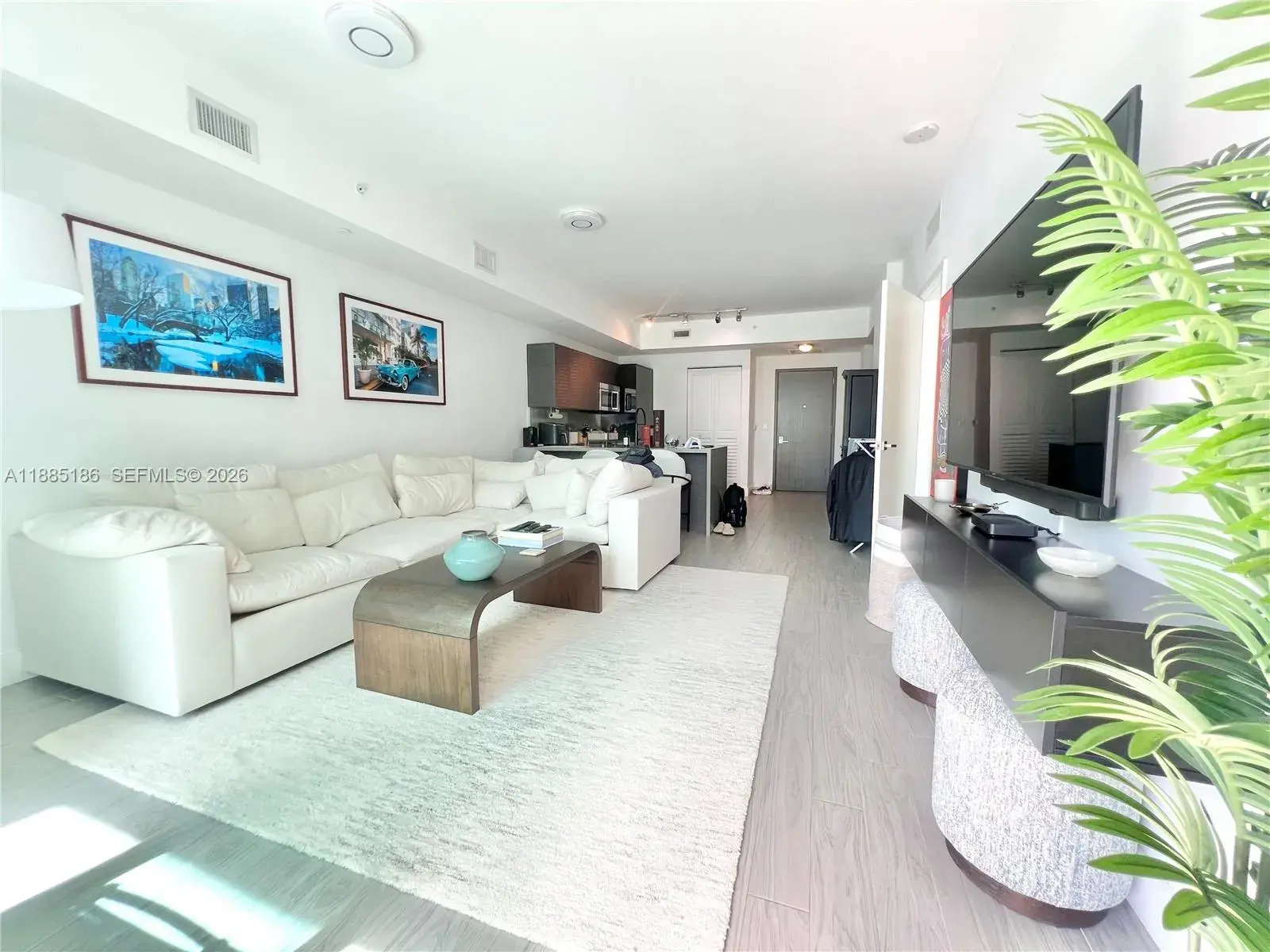 1080 Brickell Ave # 2206, Miami FL 33131 photo 4