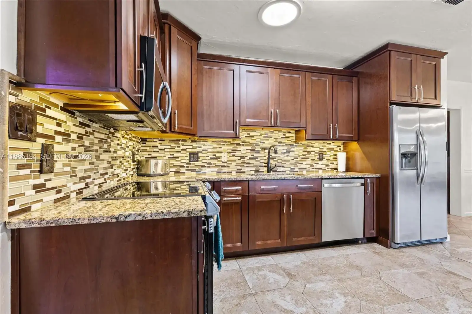 53 NW 19th St, Homestead FL 33030 photo 2