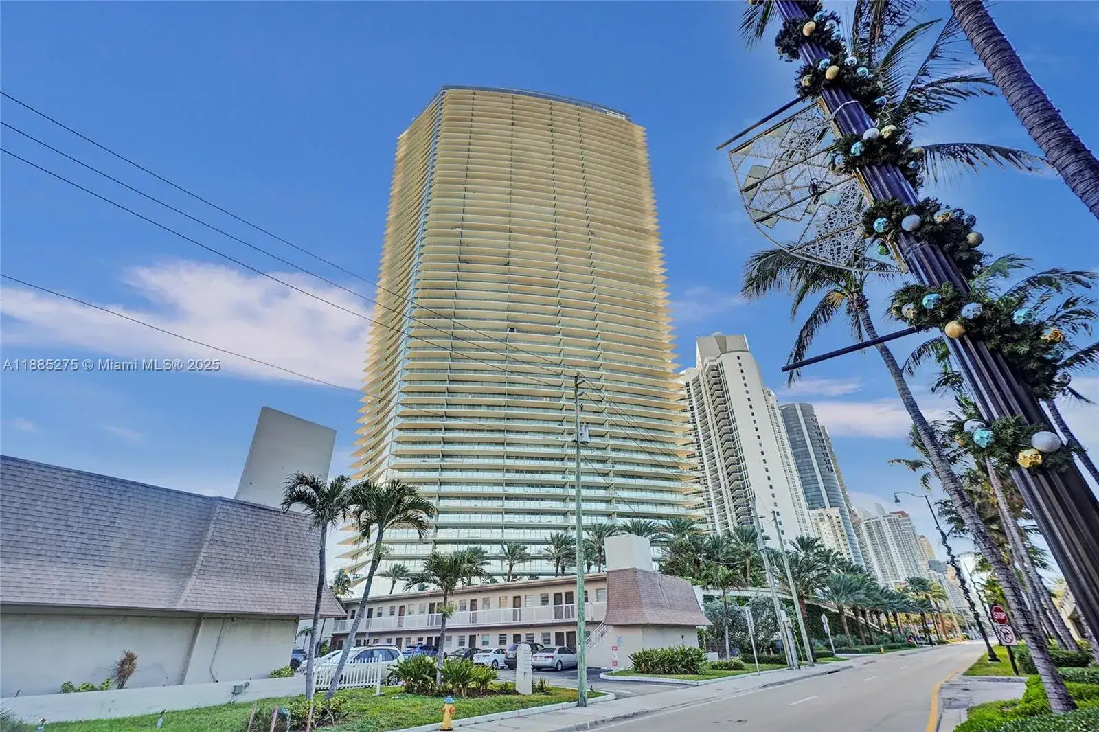 18975 Collins Ave # 3000, Sunny Isles Beach FL 33160