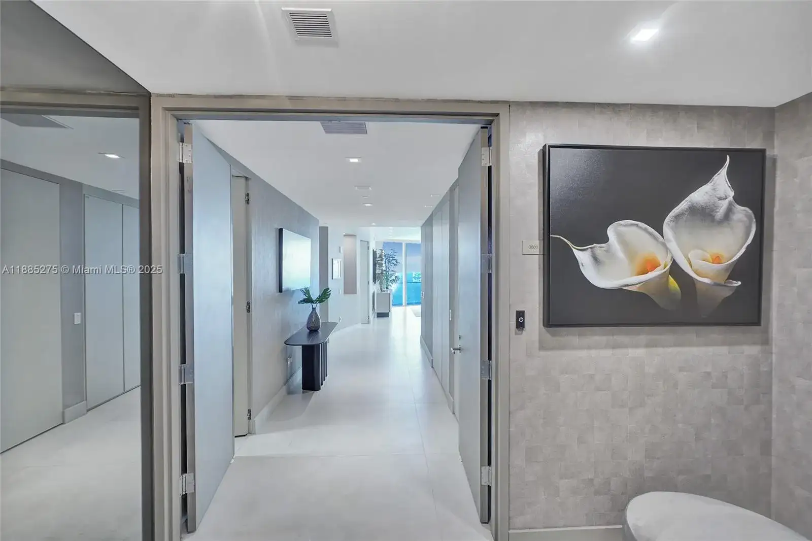 18975 Collins Ave # 3000, Sunny Isles Beach FL 33160 photo 4