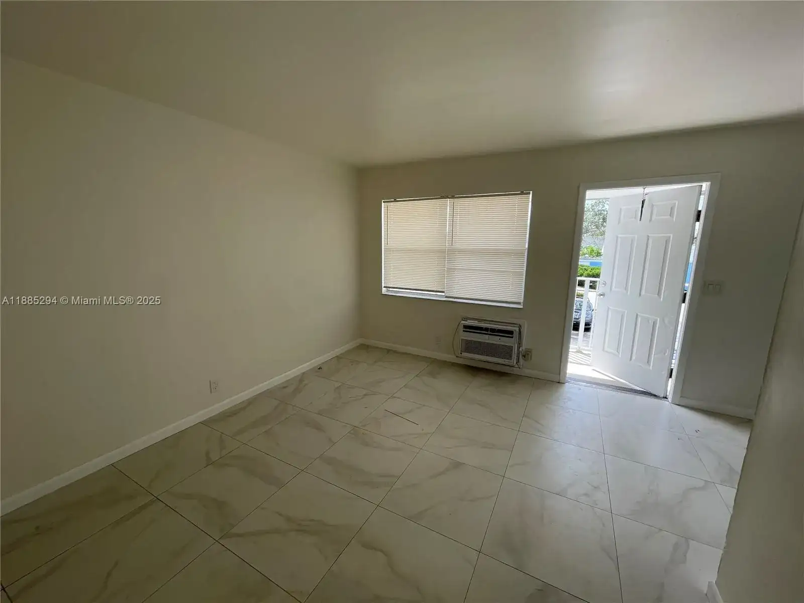 801 N H # 13, Lake Worth FL 33460 photo 4
