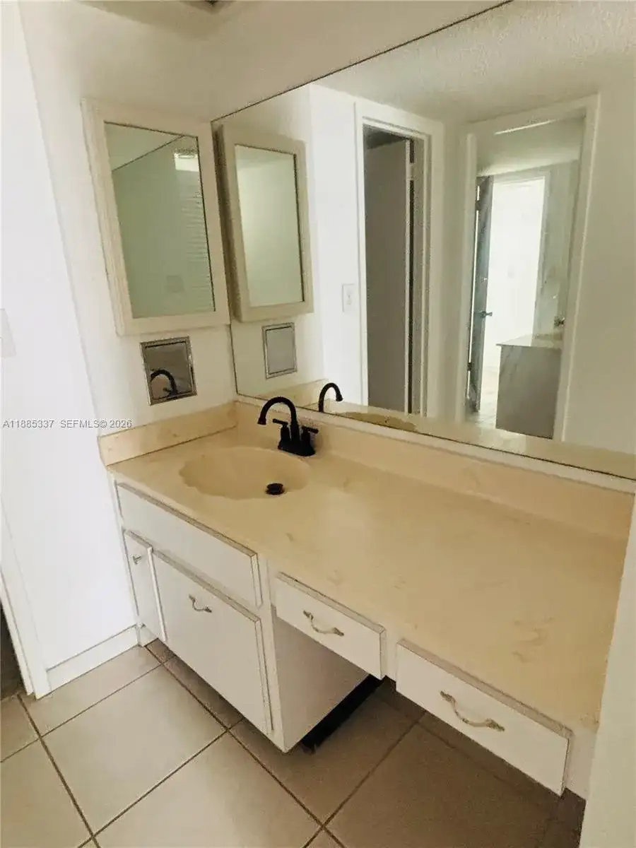 5701 Collins Ave # 709, Miami Beach FL 33140 photo 4