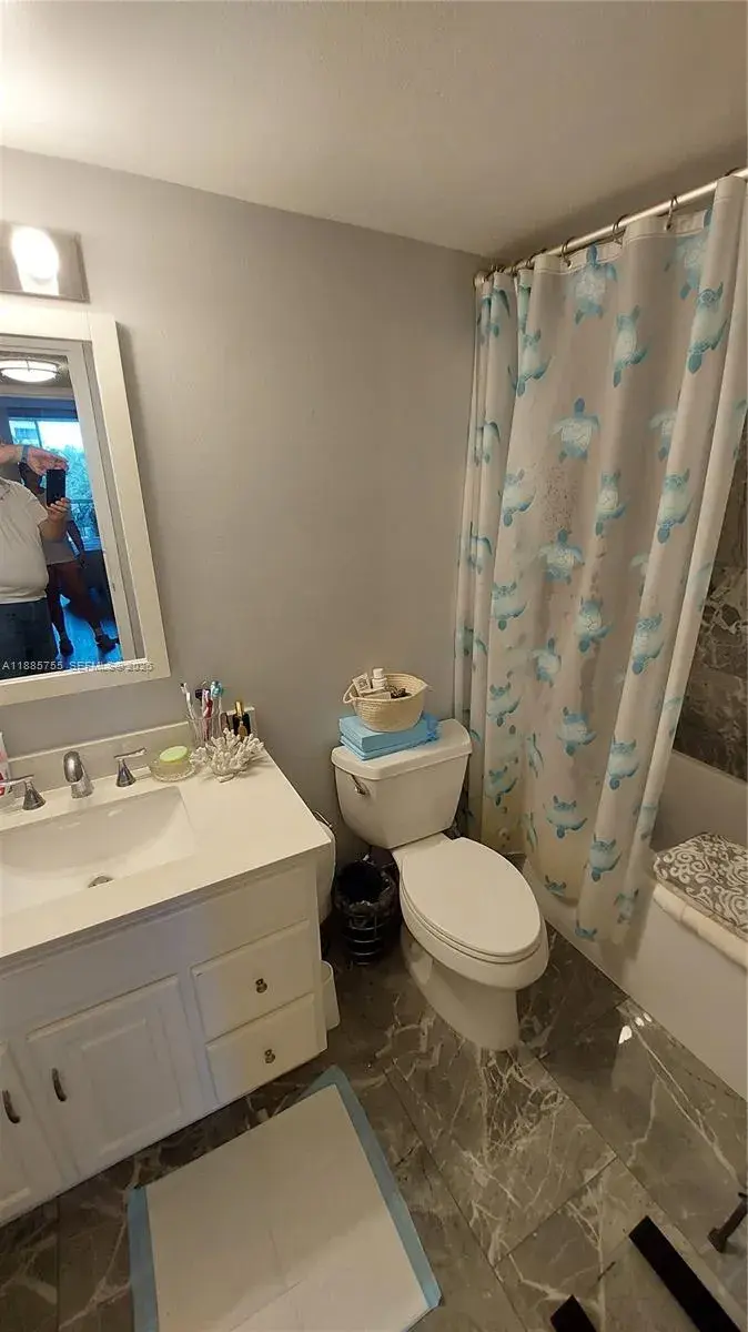 501 E Three Islands Blvd # 417, Hallandale Beach FL 33009