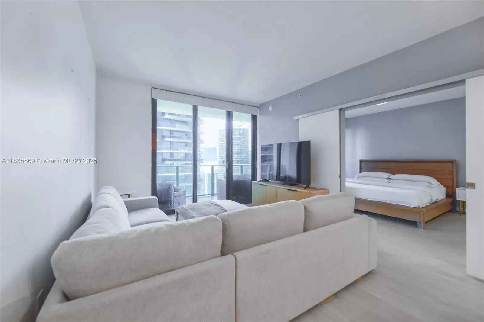 1010 Brickell Ave # 3608, Miami FL 33131 photo 2