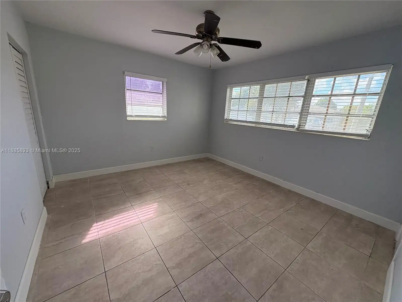 165 NW 192nd St, Miami Gardens FL 33169 photo 3