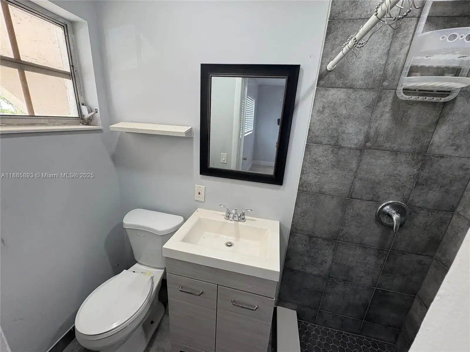 165 NW 192nd St, Miami Gardens FL 33169 photo 5