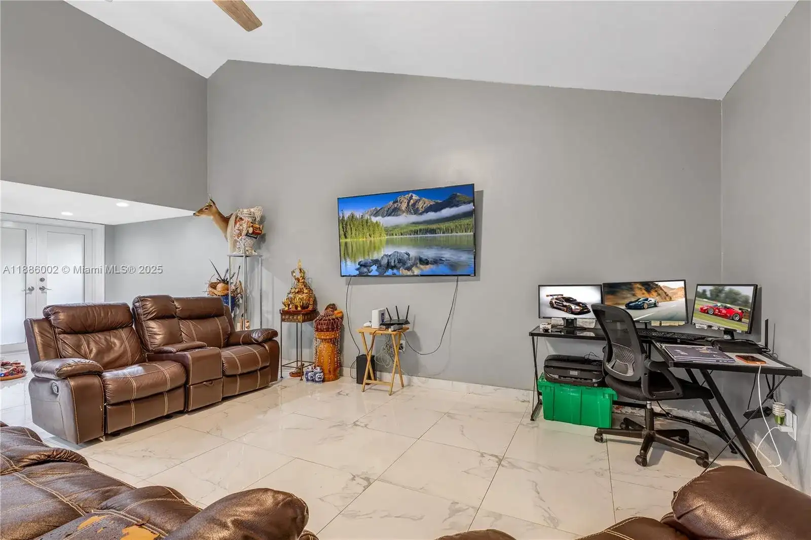 1467 Martin Ct, Homestead FL 33035 photo 4