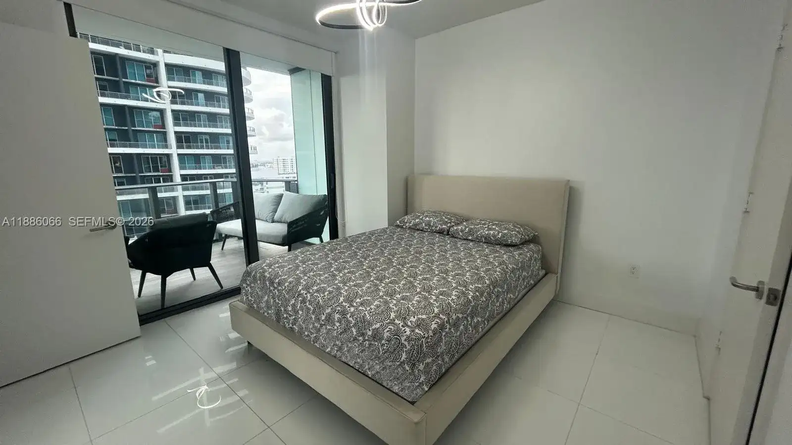 1300 S Miami Ave # 2208, Miami FL 33130 photo 4