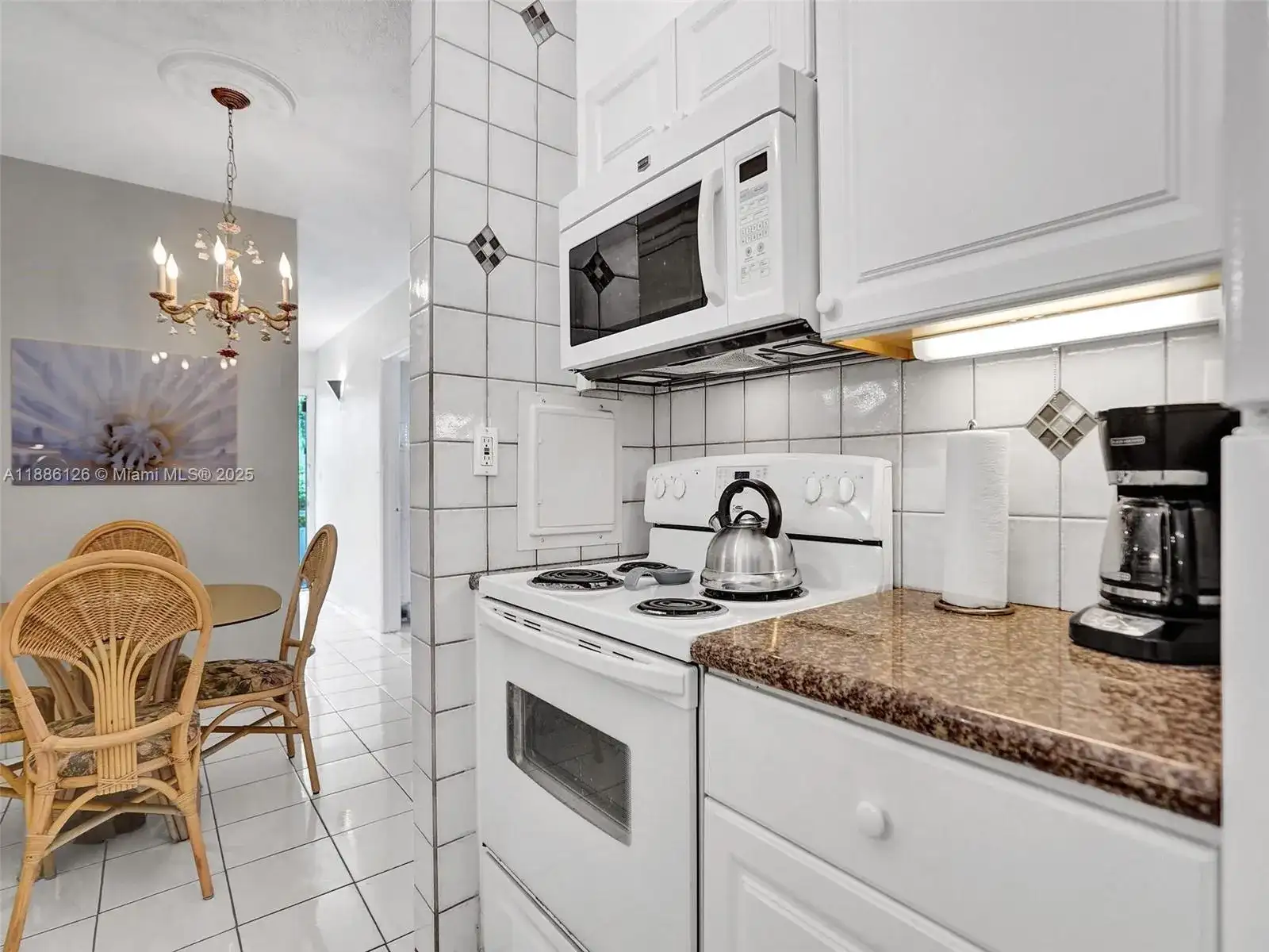 17090 NE 14th Ave # 104, North Miami Beach FL 33162 photo 4