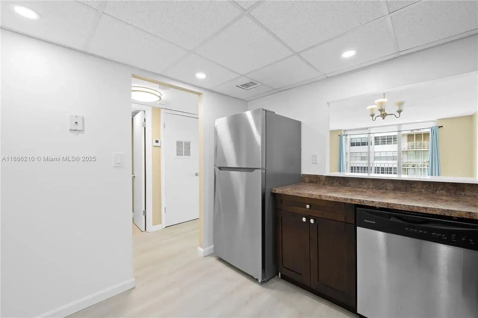 16740 NE 9th Ave # 508, North Miami Beach FL 33162 photo 4