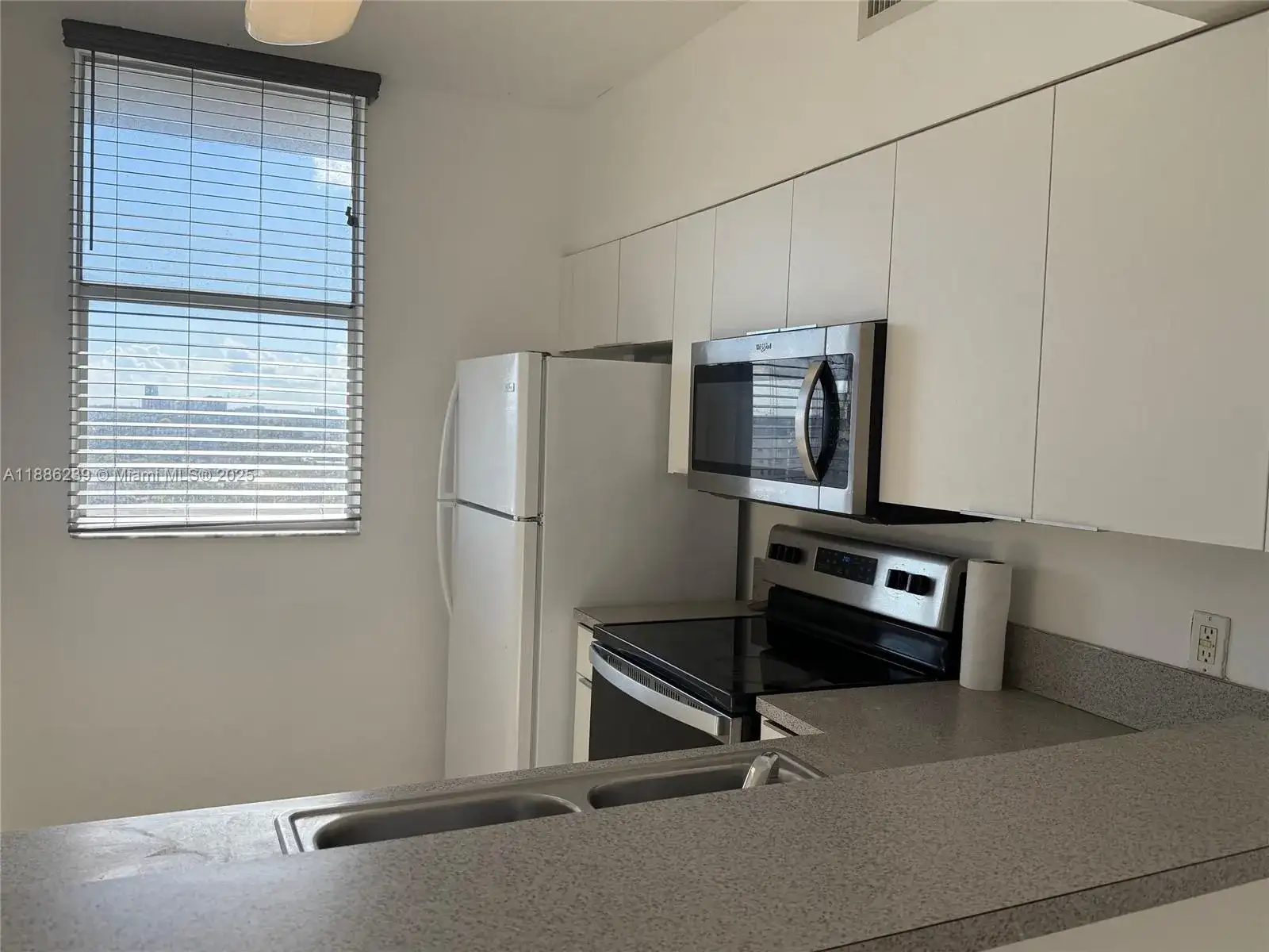 1 Glen Royal Pkwy # 1107, Miami FL 33125 photo 2