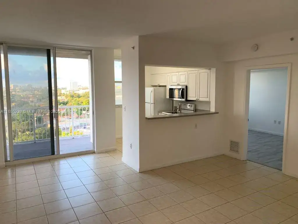 1 Glen Royal Pkwy # 1107, Miami FL 33125 photo 3