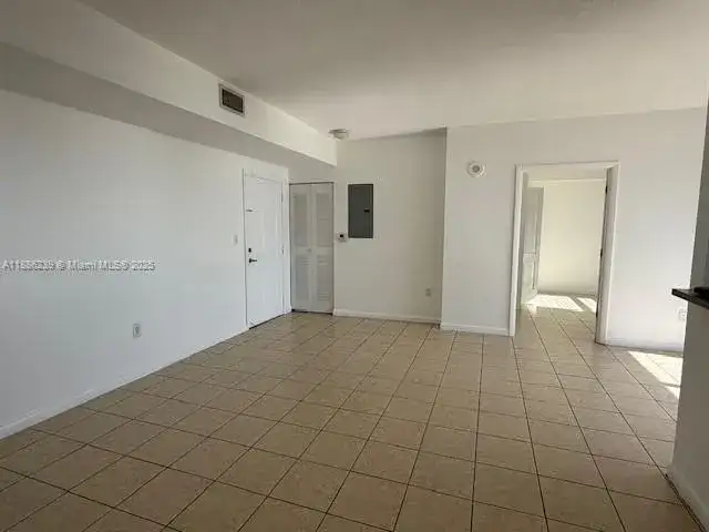 1 Glen Royal Pkwy # 1107, Miami FL 33125 photo 4