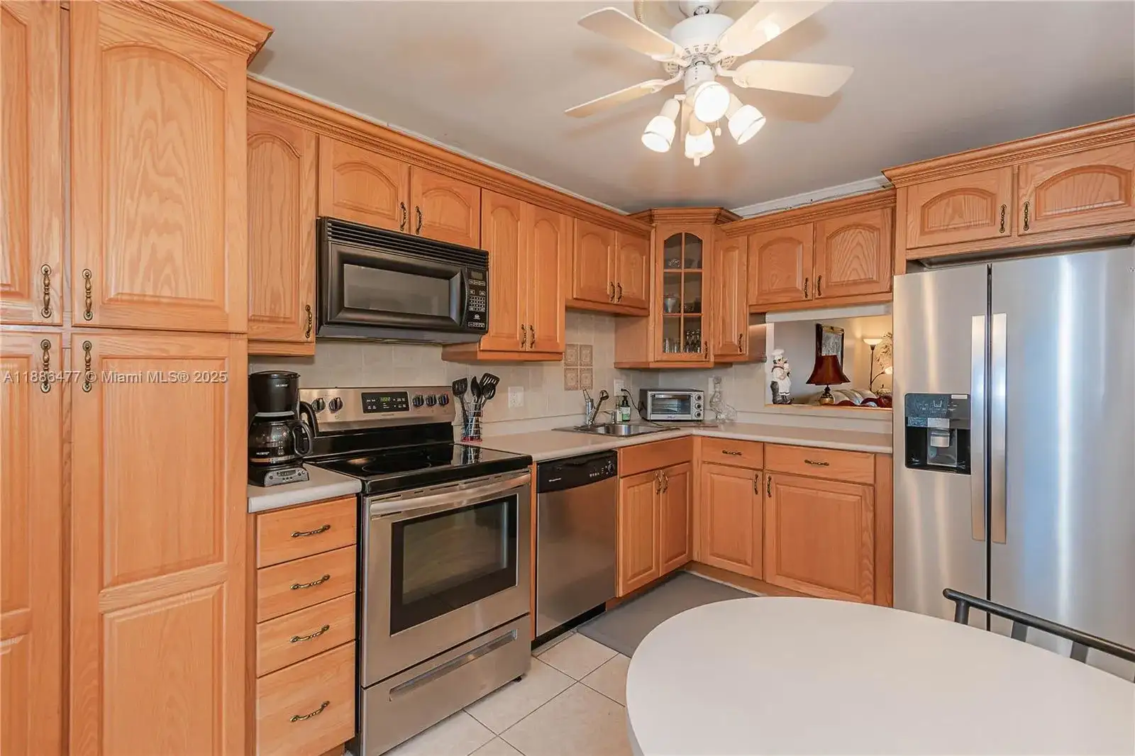 2991 NW 46th Ave # 210, Lauderdale Lakes FL 33313 photo 2