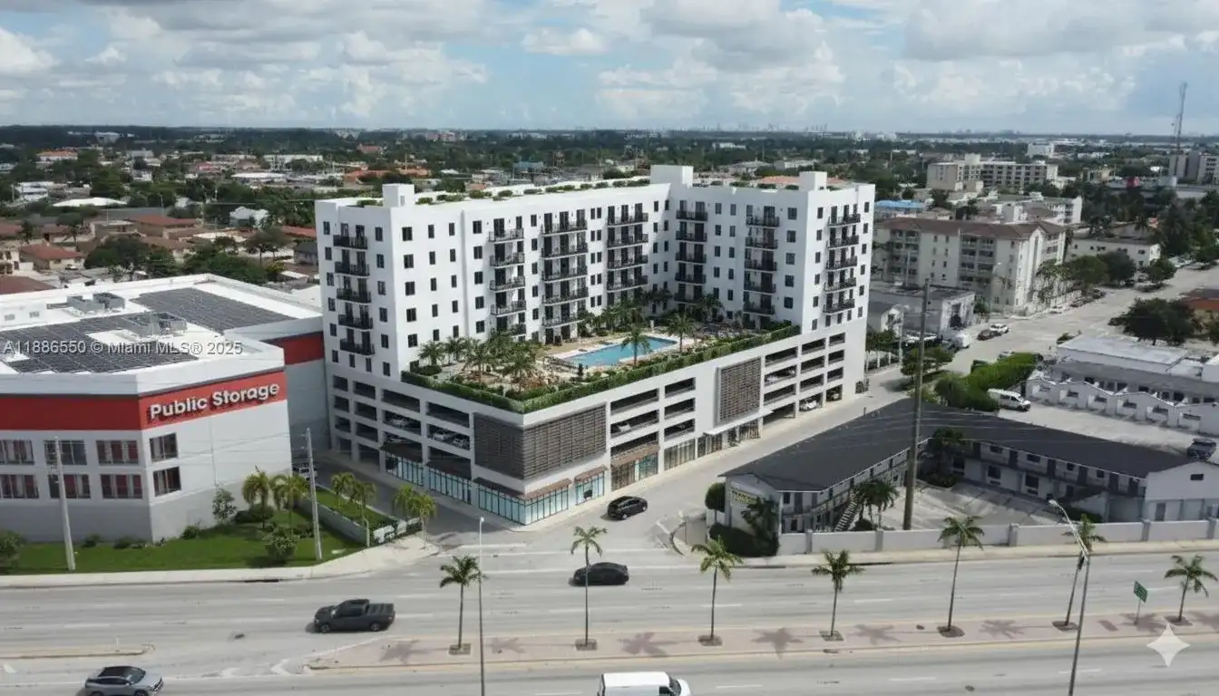 135 W 5th St, Hialeah FL 33010