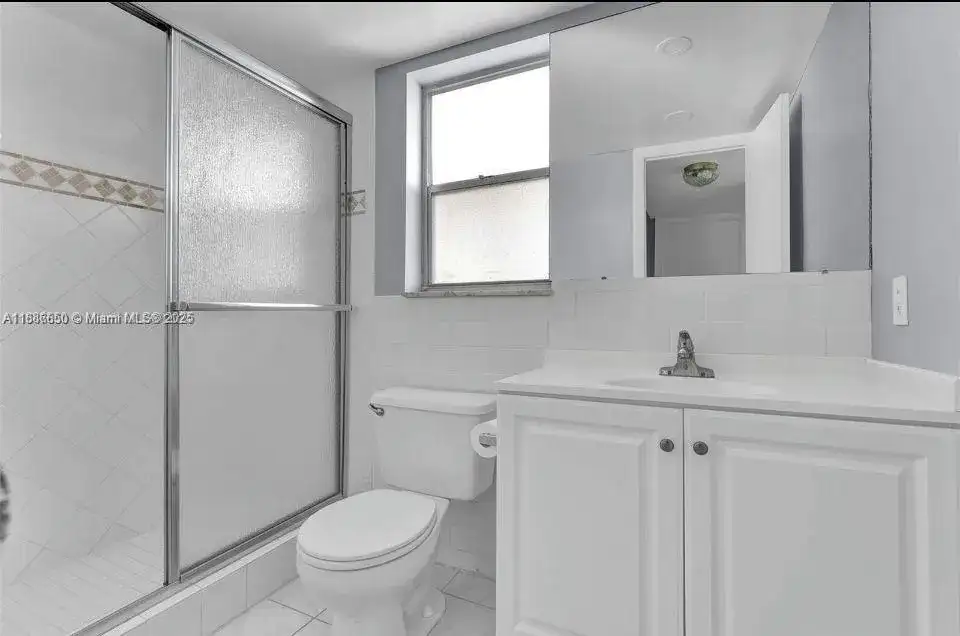 8100 Sunrise Lakes Blvd # 208, Sunrise FL 33322 photo 5