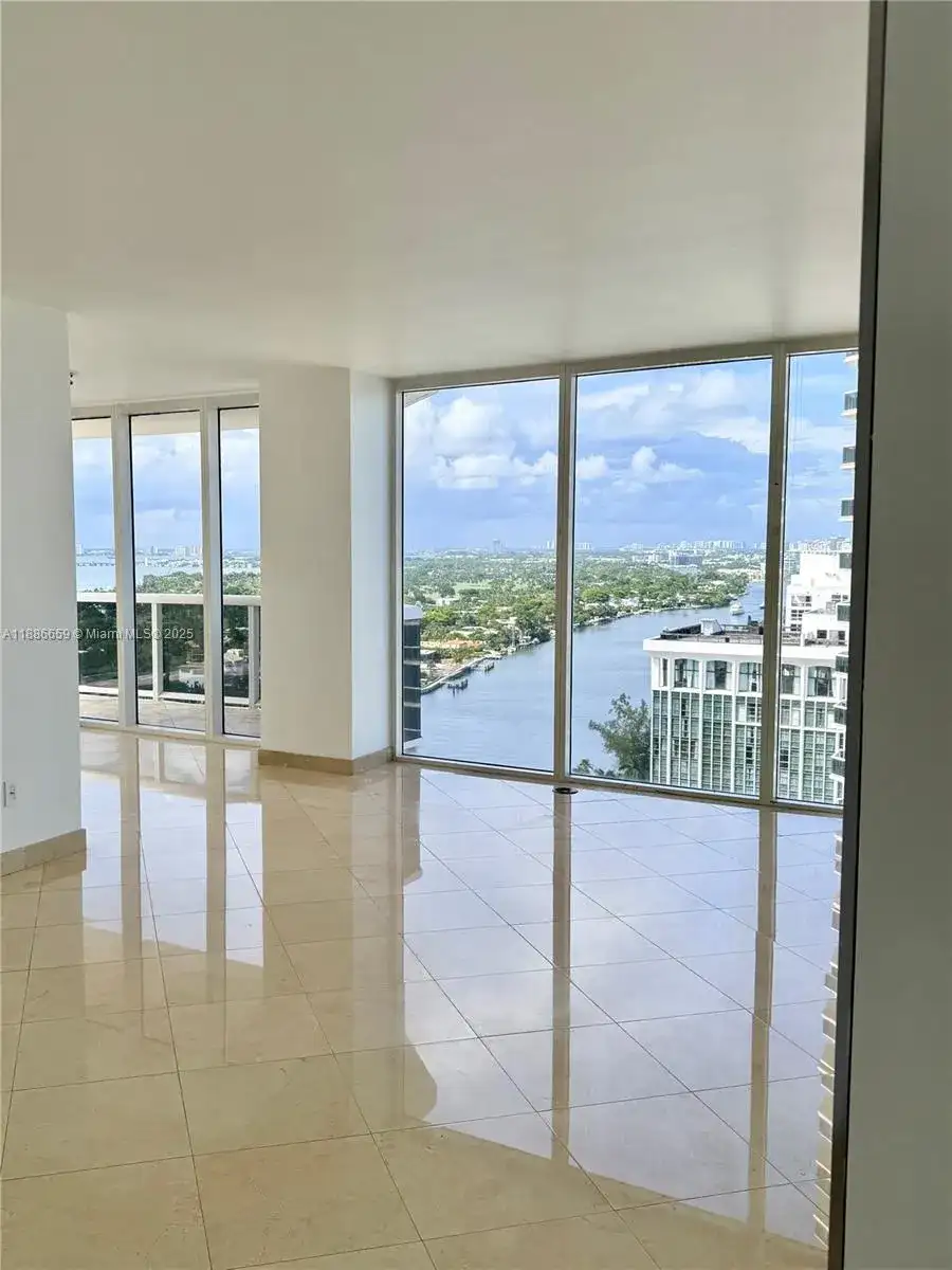 4775 Collins Ave # 2507, Miami Beach FL 33140 photo 3