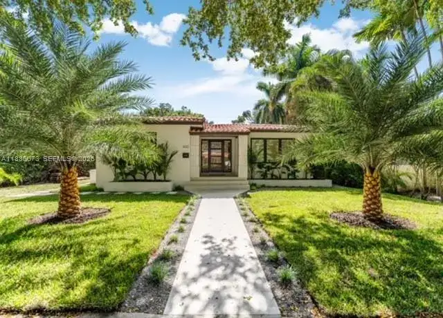 600 San Antonio Ave, Coral Gables FL 33146 photo 2