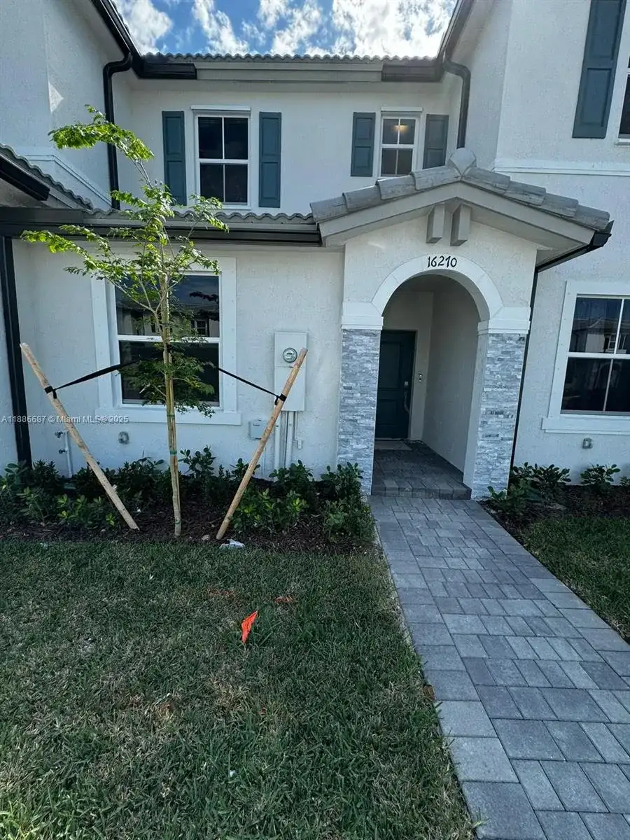 16270 SW 292nd St, Homestead FL 33033 photo 2
