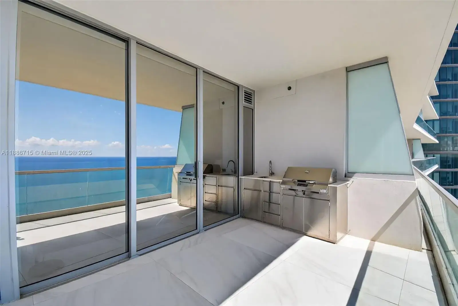 18501 Collins Ave # 2504, Sunny Isles Beach FL 33160 photo 4