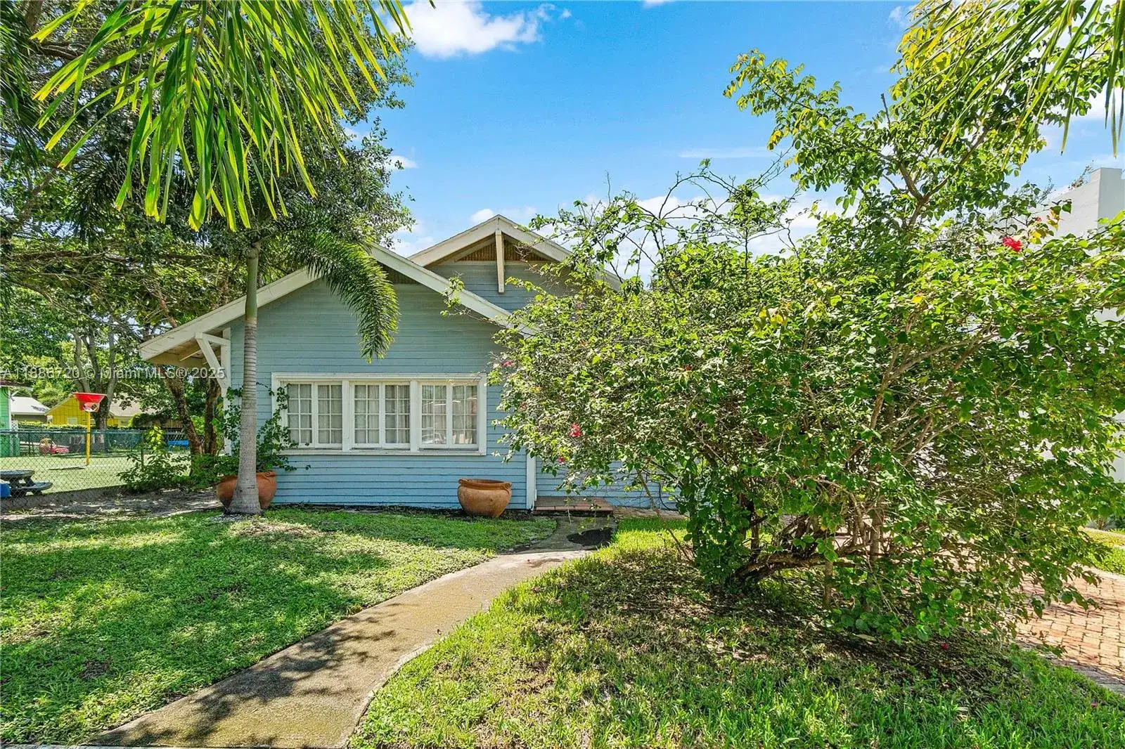 728 Newark St, West Palm Beach FL 33401 photo 3